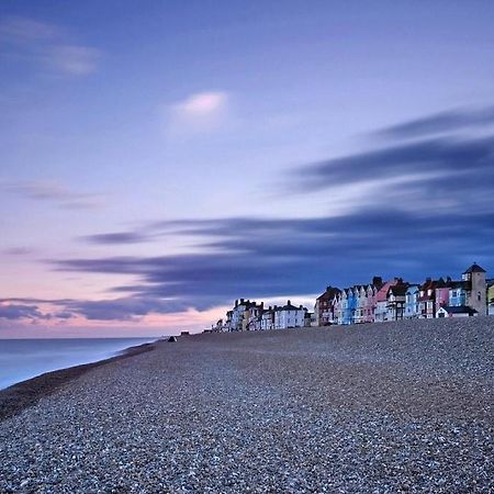 Beautiful Immaculate Aldeburgh Cottage, Sunny Outdoor Space, Free Parking - Easy Walk To Beach & Town Kültér fotó