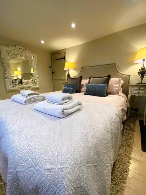 Beautiful Immaculate Aldeburgh Cottage, Sunny Outdoor Space, Free Parking - Easy Walk To Beach & Town Kültér fotó