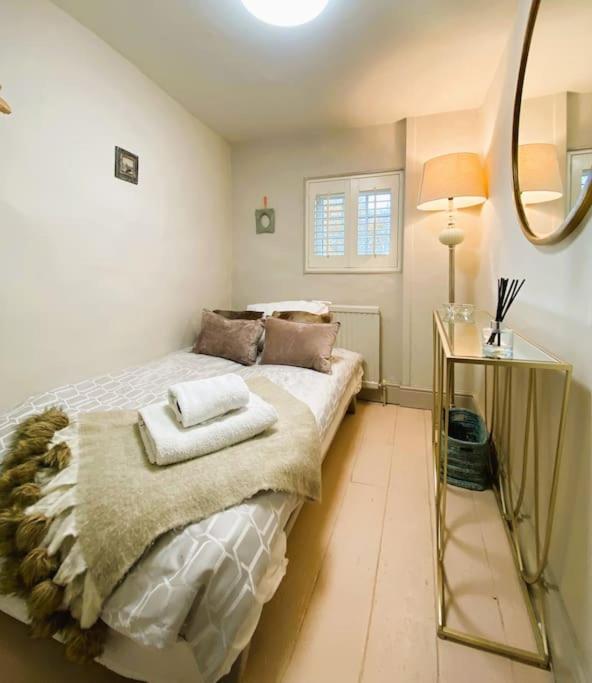 Beautiful Immaculate Aldeburgh Cottage, Sunny Outdoor Space, Free Parking - Easy Walk To Beach & Town Kültér fotó